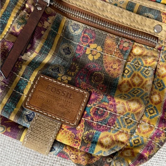 Fossil Floral Patchwork Crossbody Bag - Picture 3 of 10
